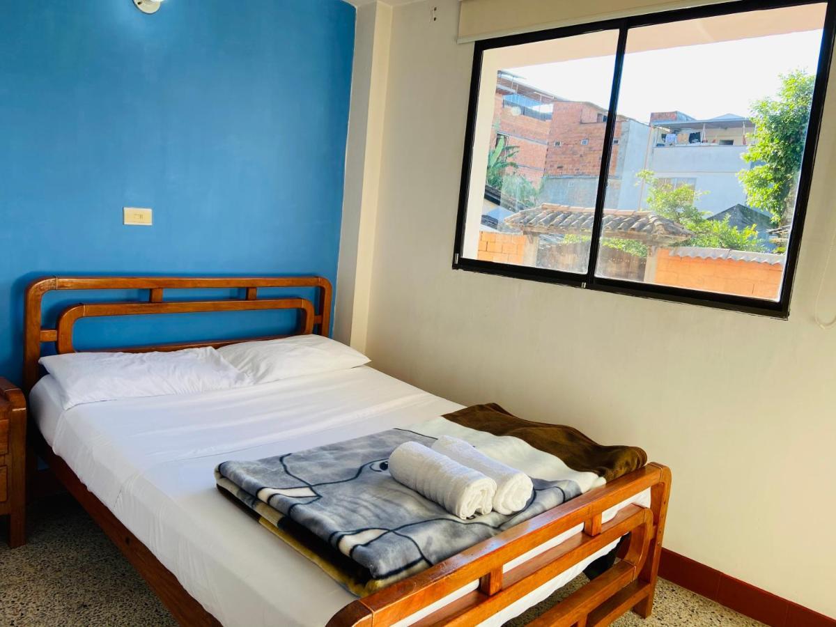 Hotel La Avenida Guatapé Buitenkant foto