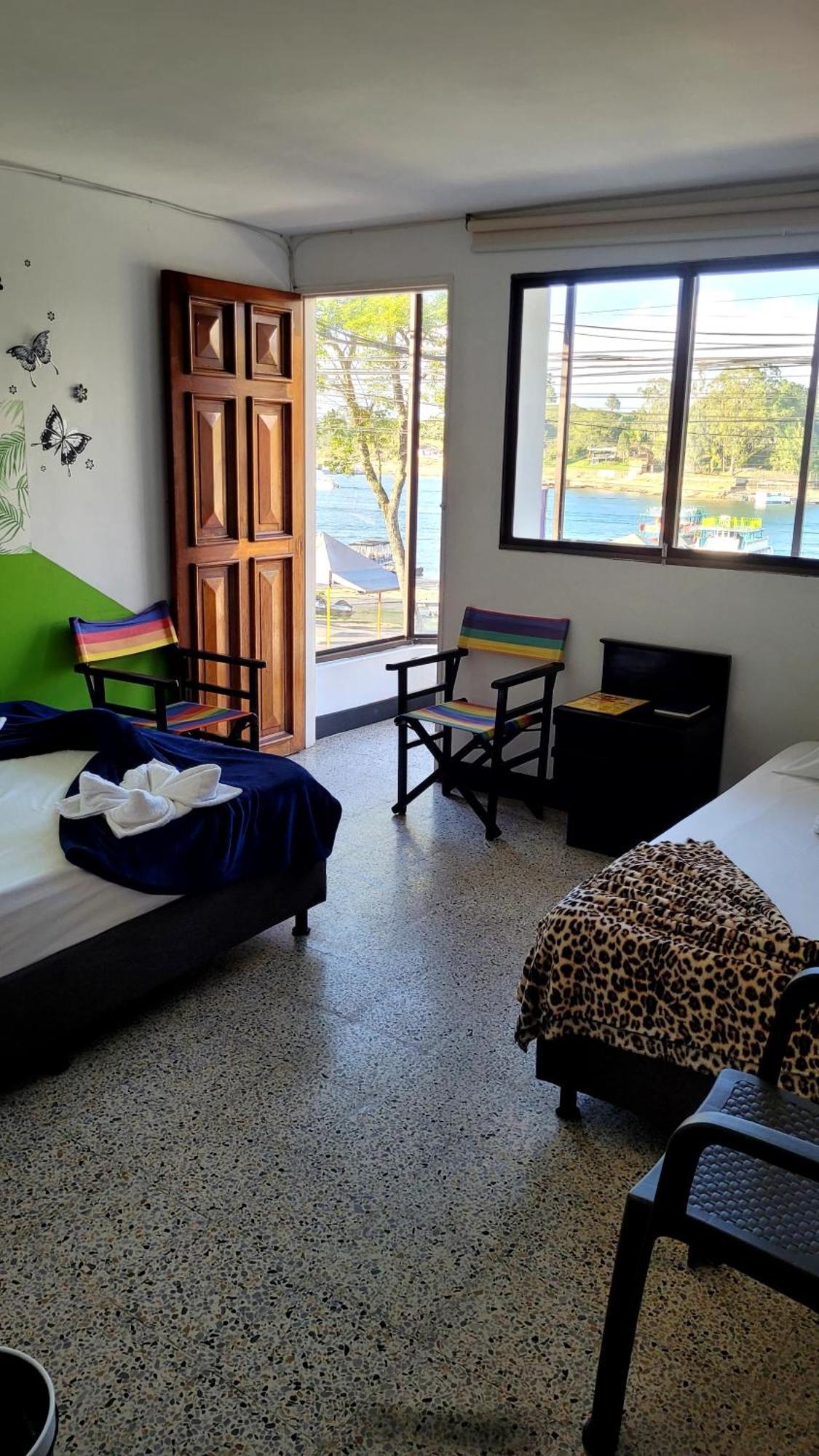 Hotel La Avenida Guatapé Buitenkant foto